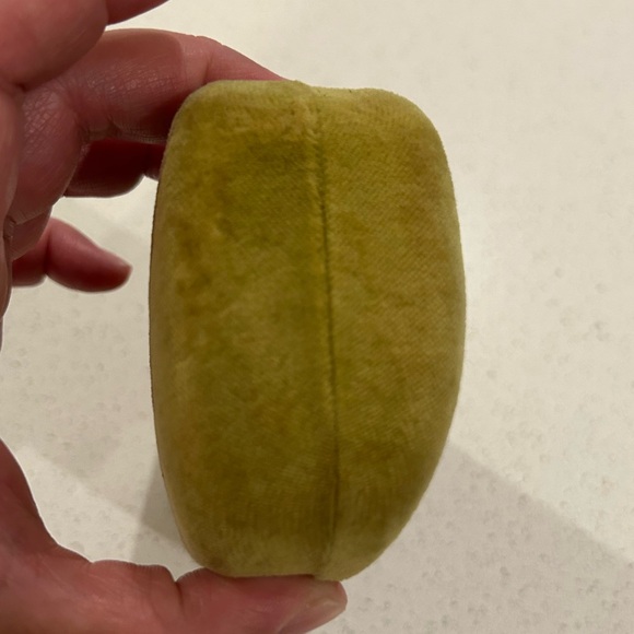 Green Gucci Sunglass Hard Case with sunglass cloth case (no sunglasses) - Picture 4 of 6